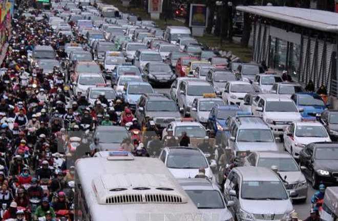 Dịch vụ thuê xe ôtô cận Tết giá tăng gấp 3 vẫn 'cháy hàng'