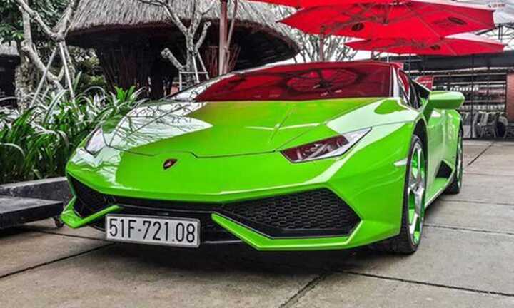 Lamborghini Huracan 13 tỷ về Quảng Bình ăn Tết