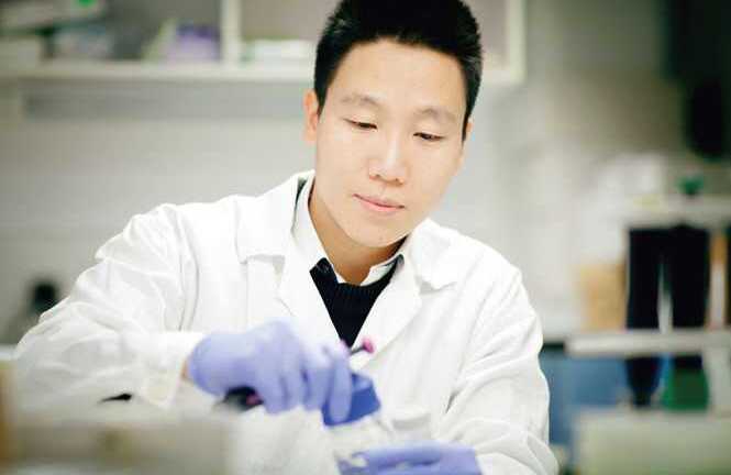 'Thăm' tiến sĩ người Việt nổi tiếng tại Hungary