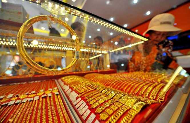 Giá vàng hôm nay 2/2 ‘nhảy múa’ rồi vọt lên 37,5 triệu đồng/lượng