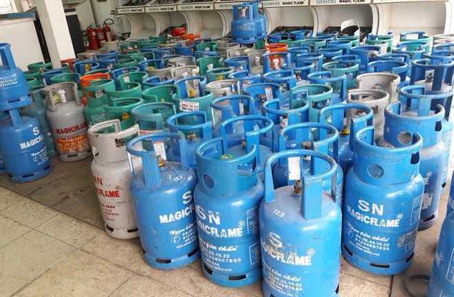 Gas tăng gần 30.000 đồng/bình sau Tết, đại lý cũng ‘phát hoảng’