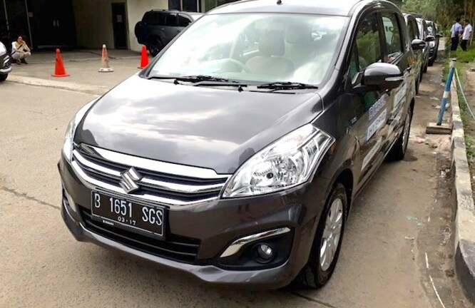 MPV 7 chỗ Suzuki Ertiga Diesel Hybrid giá siêu rẻ chỉ 373 triệu đồng