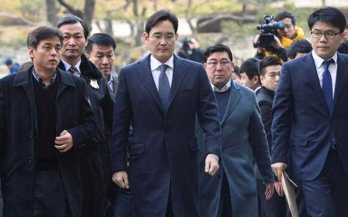 Phó Chủ tịch Samsung bị bắt trong cuộc điều tra tham nhũng