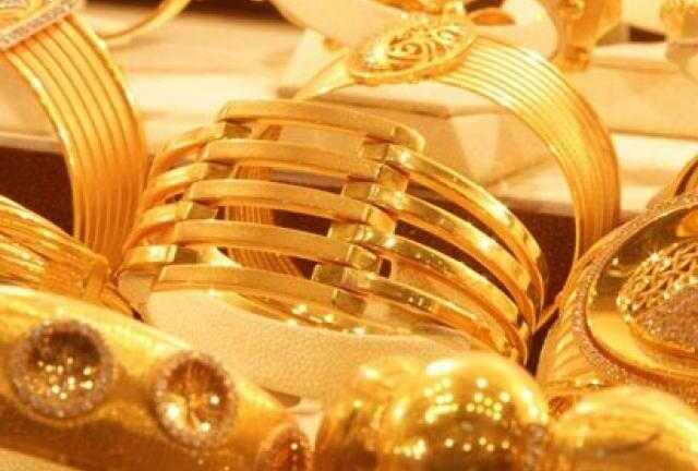 Giá vàng hôm nay 7/3 ‘lao dốc’ xuống ‘đáy’