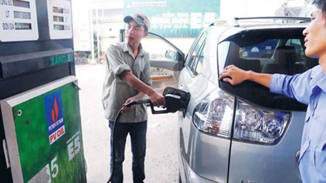 Bộ Công thương quyết thay hoàn toàn xăng A92 bằng xăng E5