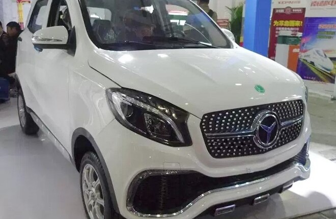 Xe nhái Mercedes-Benz giá hơn 60 triệu đồng