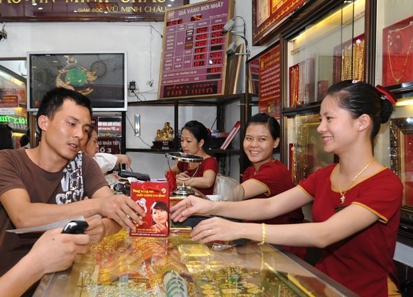 Giá vàng hôm nay 17/4 rẻ kỷ lục