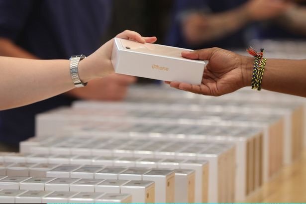 'Săn' smartphone rẻ nhất thế giới ở đâu?