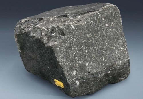 Sắp đấu giá thiên thạch gần 4,6 tỷ năm tuổi