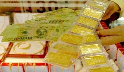 Giá vàng hôm nay 8/5 'nóng' theo đợt săn vàng của nhà đầu tư