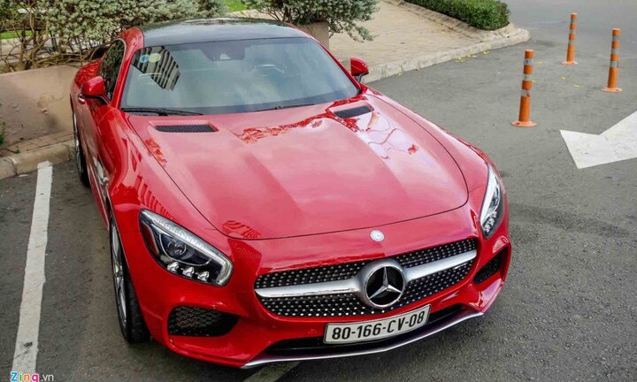 Cường Đô La chi 8 tỷ đồng mua thêm siêu xe Mercedes GT