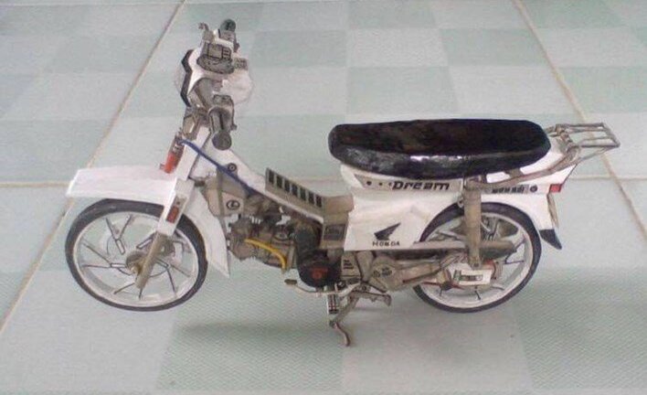 Ngỡ ngàng Honda Dream II làm từ 'giấy vụn' tại Việt Nam