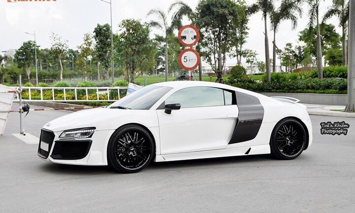 Audi R8 độ đại hạ giá chỉ còn hơn 3 tỷ đồng tại Sài Gòn