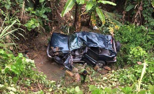 Ôtô chở Phó tổng giám đốc Tập đoàn Điện lực Việt Nam lao xuống vực