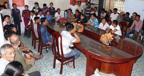 Đột kích trường gà ở Khánh Hòa bắt hơn 50 đối tượng