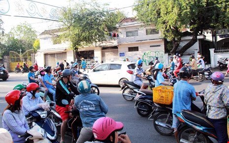 Phát hiện người đàn ông treo cổ chết trong trường học