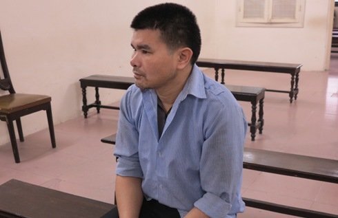 Tranh chấp đất đai, dùng búa đánh chết hàng xóm