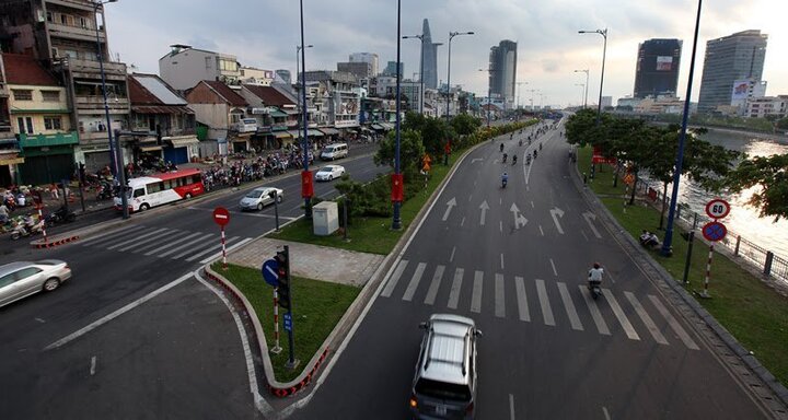 Con trai cố TBT Lê Duẩn: 'Muốn TP.HCM trở lại ngôi vị số 1 khu vực thì hơi xa quá'