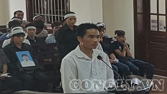 Công an xã giết người vì... đàn dê