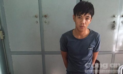 Cự cãi về giá cả khi mua bán chim, khách hàng vác dao đâm chết chủ tiệm