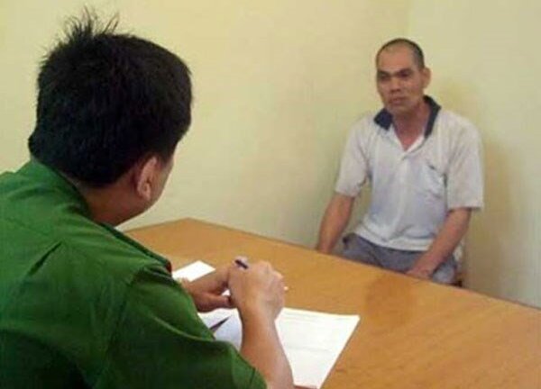 Nghi bị nói xấu, kẻ tâm thần vung dao chém em dâu gục tại chỗ