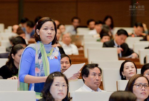 Đại biểu quốc hội chỉ ra nhiều bất cập trong giải quyết chế độ cho giáo viên