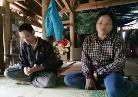 Gã hàng xóm bị tố làm nữ sinh lớp 7 sinh con tự tử khi biết kết quả ADN đứa trẻ