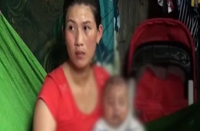 Mẹ giấu ma túy trong người con trai 3 tháng tuổi vẫn không thoát