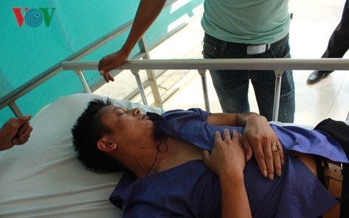 Bảo vệ bệnh viện phụ sản Hà Nội đánh người nhà bệnh nhân dã man