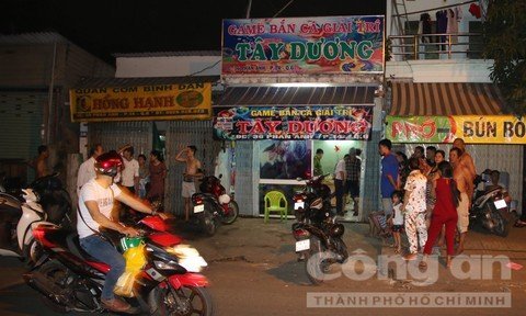 Hỗn chiến trong tiệm game bắn cá, một người bị đâm chết