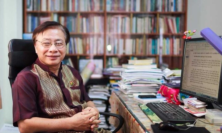 Đề xuất 'giáo dục' thành 'záo zụk': PGS Bùi Hiền chưa nghĩ đến hậu quả việc thay đổi chữ viết tiếng Việt