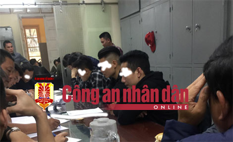 Triệt phá đường dây toàn trai trẻ bán dâm cho các quý bà