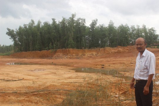 Dân tố cán bộ 'bảo kê' khai thác đất trái phép: Chuyển hồ sơ cơ quan điều tra