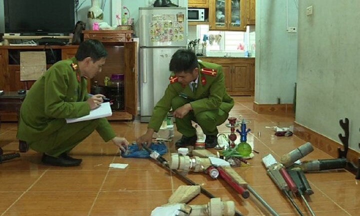 Thu giữ kho súng trong nhà trùm ma túy Vĩnh Phúc