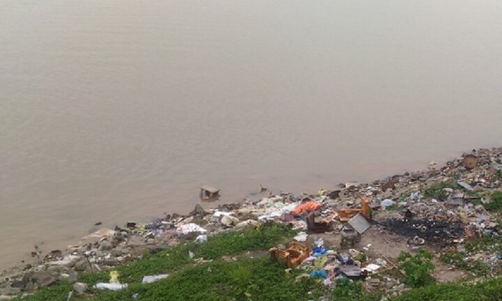 Phát hiện thi thể người đàn ông lõa thể trên sông Lam