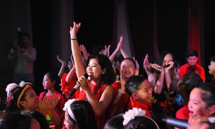 Chuyện ít biết về nữ giáo viên âm thầm đứng sau thành công của các thiên thần nhí