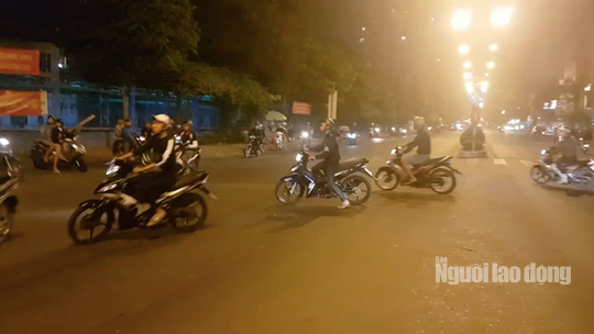 Hàng trăm 'quái xế' hẹn nhau tụ tập đua xe sáng 30 Tết ở Sài Gòn