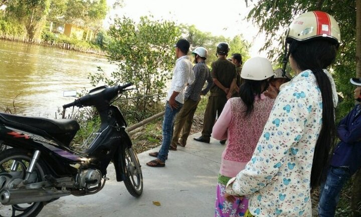 Phát hiện thi thể người đàn ông trôi trên kênh Zero ở Cà Mau