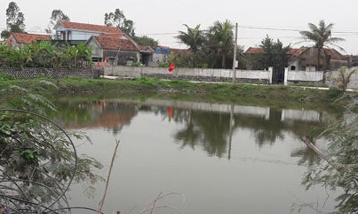 Sau 1 đêm mất tích, thi thể nữ sinh Nghệ An nổi lên trong ao nhà