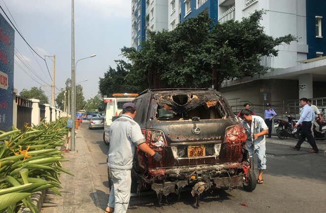 Cháy chung cư Carina TP.HCM: Người dân báo mất đồ