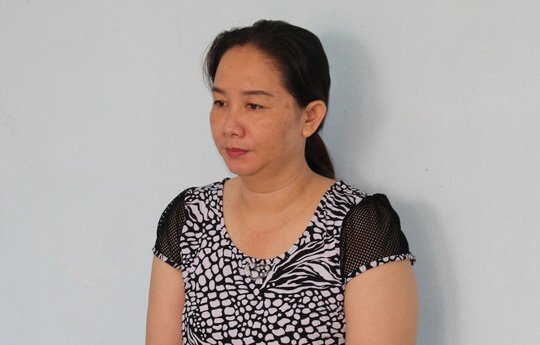 Bị dừng xe, một phụ nữ lao vào tát, cắn CSGT