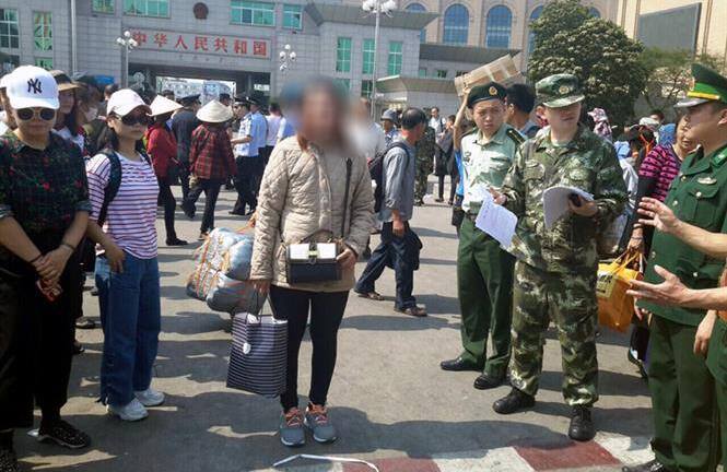 Hứa có việc làm lương cao, lừa bán phụ nữ sang Trung Quốc