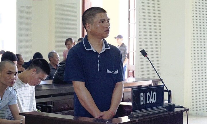 Dùng ma túy bị ảo giác, đâm chết bạn rồi ra đầu thú