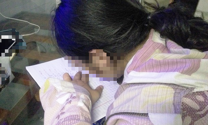 Bé gái 13 tuổi bị nam thanh niên khống chế hiếp dâm trong bệnh viện: Tại sao không khởi tố vụ án?