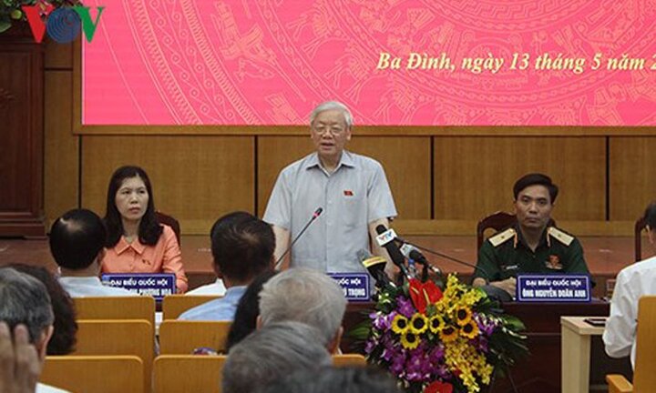 Tổng Bí thư: Lò nóng rực lên rồi, chống tham nhũng không thể bỏ lửng