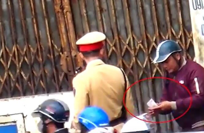 CSGT ‘làm luật’ như ảo thuật: Lãnh đạo Công an Hà Nội thông tin mới nhất