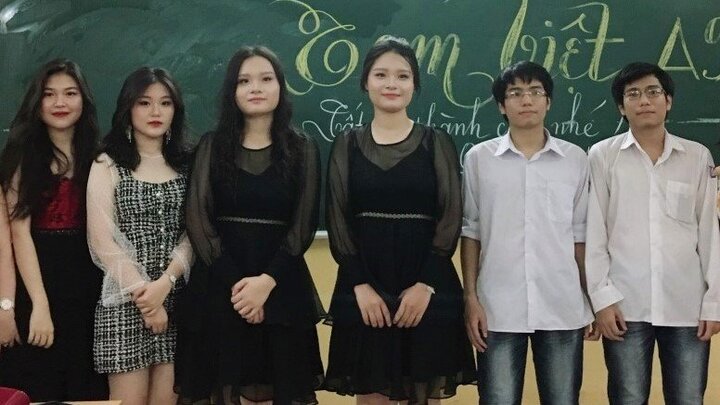 3 cặp sinh đôi cùng học chung 1 lớp ở Hải Phòng