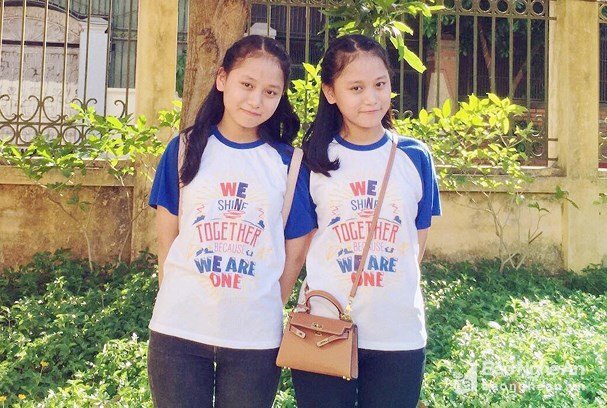 Cặp sinh đôi em thủ khoa, chị top 10 kỳ thi tuyển sinh vào lớp 10