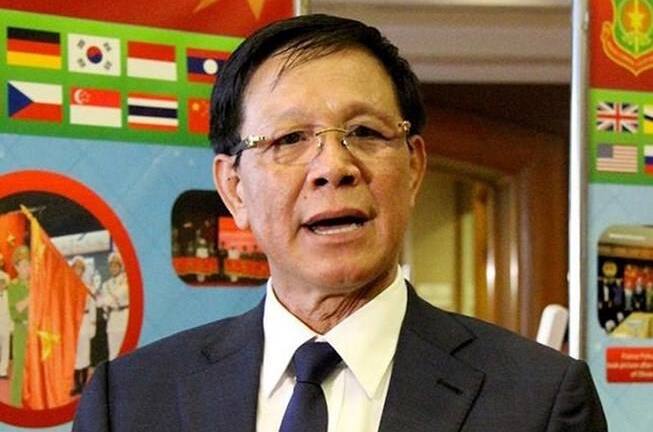 Cựu Trung tướng Phan Văn Vĩnh khai chỉ nhận áo sơ mi, thuốc bổ gan từ ông trùm Nguyễn Văn Dương