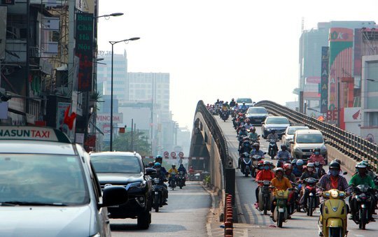 Khóc, cười quy định mới cấm xe tải dưới 2,5 tấn ở TP.HCM